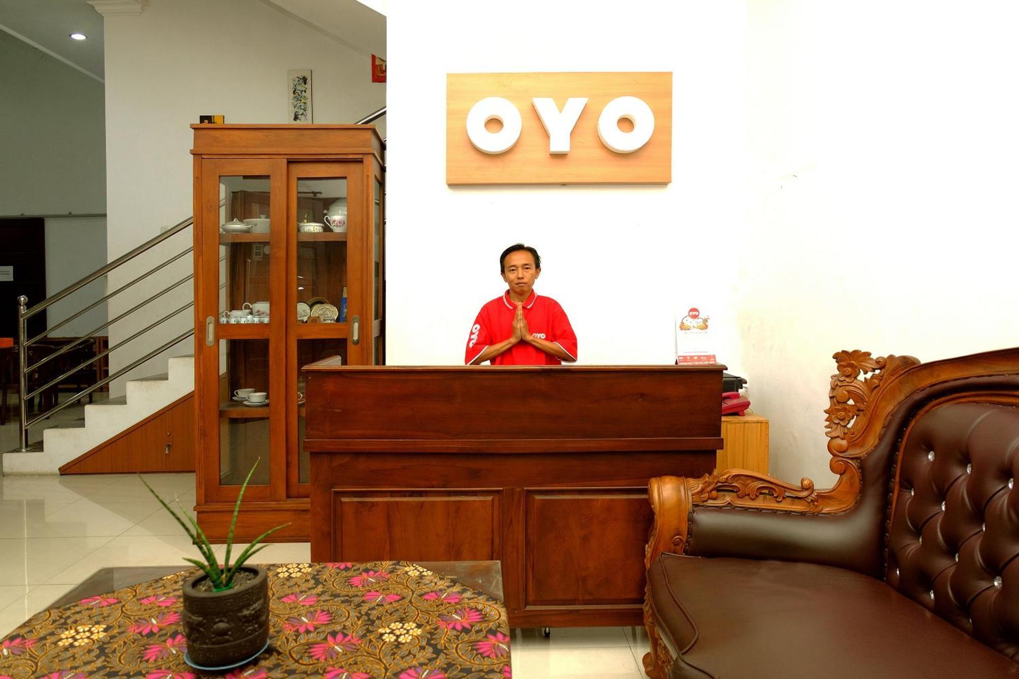 מאלאנג Oyo 350 D' Maktab Homestay Syariah מראה חיצוני תמונה