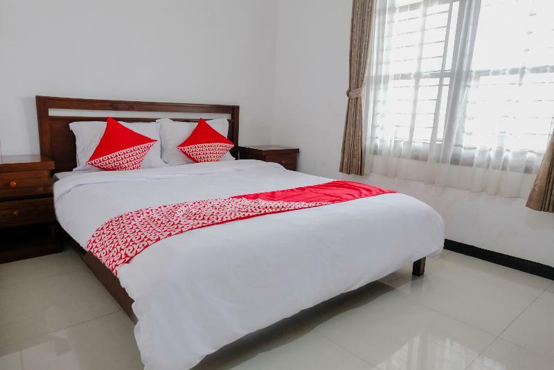 מאלאנג Oyo 350 D' Maktab Homestay Syariah מראה חיצוני תמונה